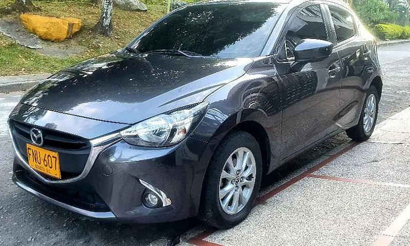 Vendo Permuto Mazda ...