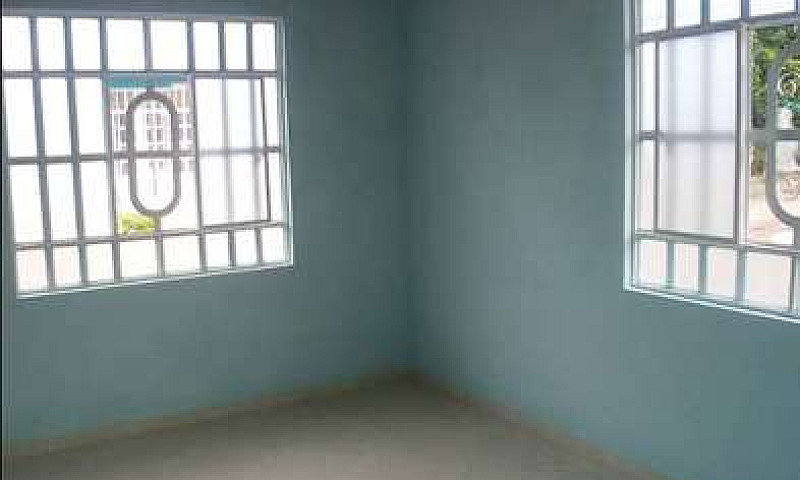 Vendo Casa Esquinera...