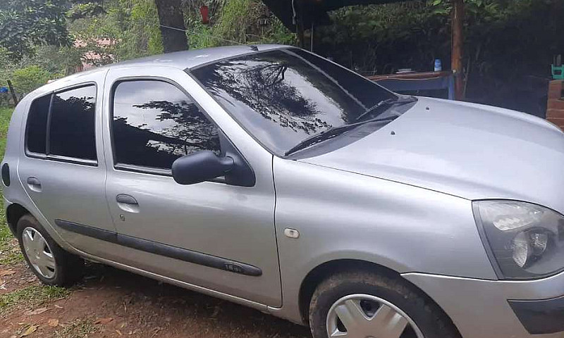 Vendo Renault Clio T...