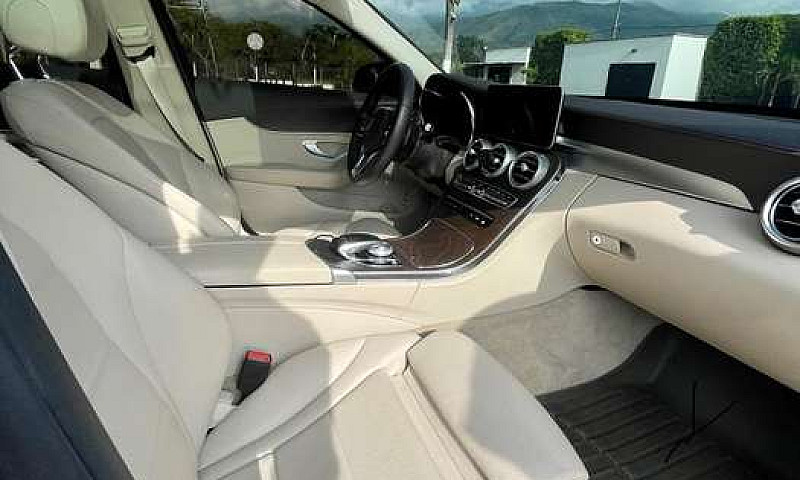 Mercedes Benz C200 E...