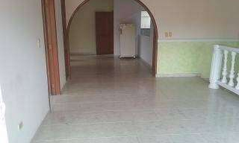 Se Arrienda Inmueble...