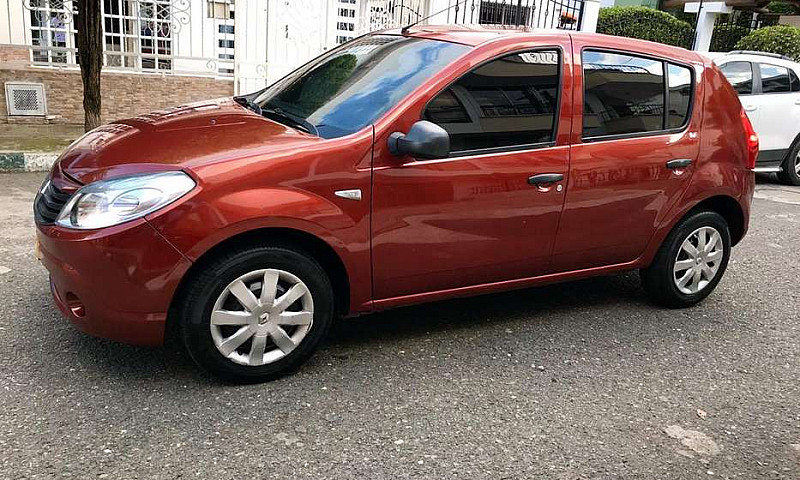Renault Sandero 2012...