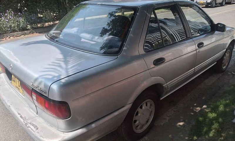 Vendo Nissan Sentra ...