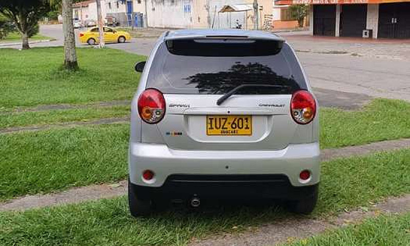Vendo Chevrolet Spar...
