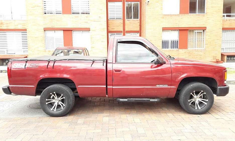 Chevrolet Cheyenne 1...