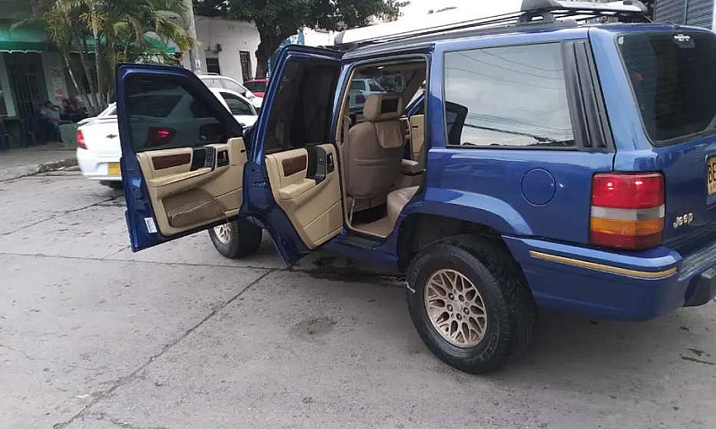 Se Vende Jeep Cherok...