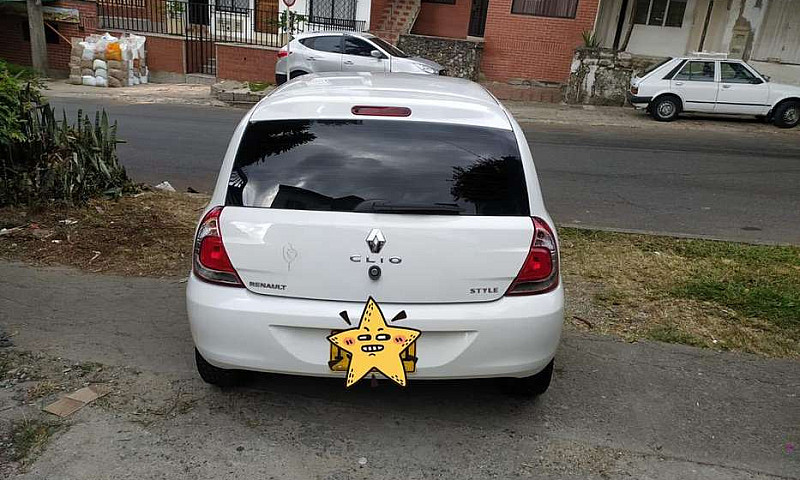 Renault Clio Style 2...