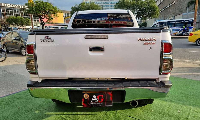 Toyota Hilux 2.7 Mt ...