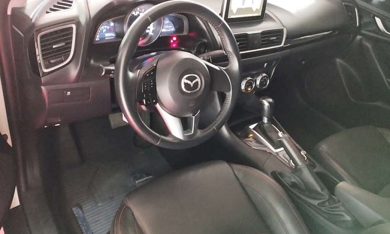 Mazda 3 Touring Auto...