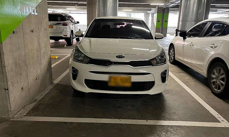 Vendo Kia Rio Excele...