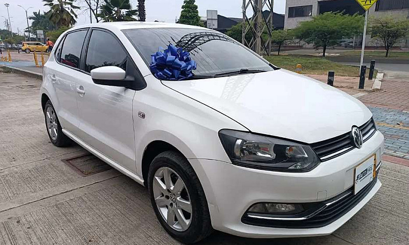 Volkswagen Polo 2015...