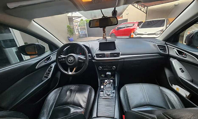 Mazda 3 2017 Automát...