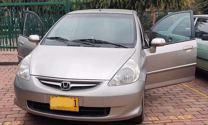 Vendo Honda Fit 1.5 ...