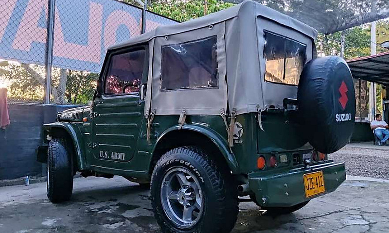 Suzuki Lj80 Carpado...