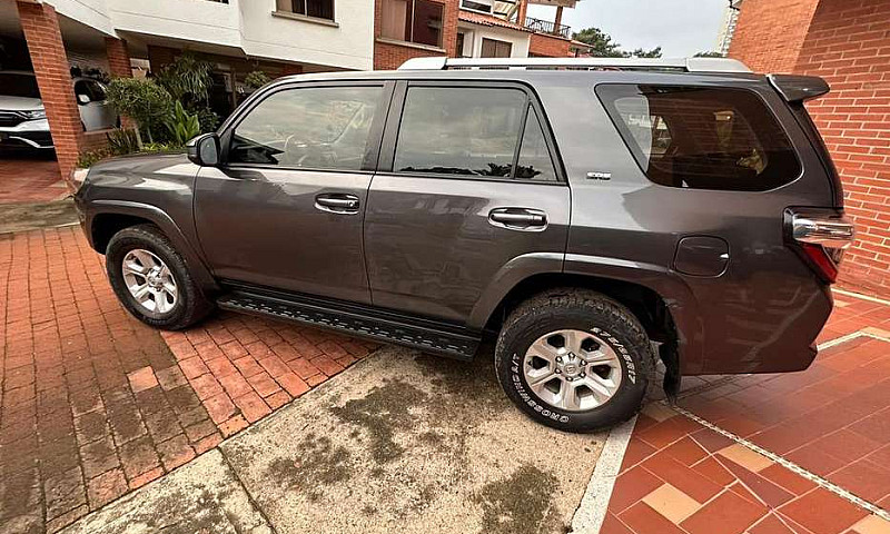 Toyota 4Runner Sr5 4...