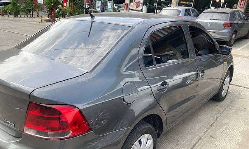 Volkswagen Voyage 20...