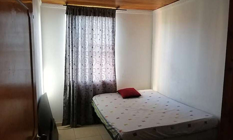 Arriendo Habitación...