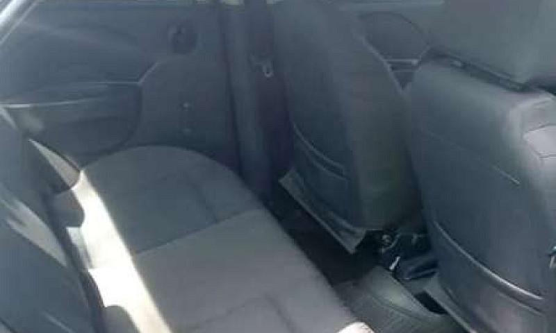 Excelente Aveo Sedan...