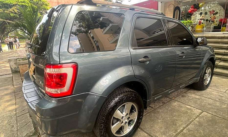 Ford Escape Modelo 2...