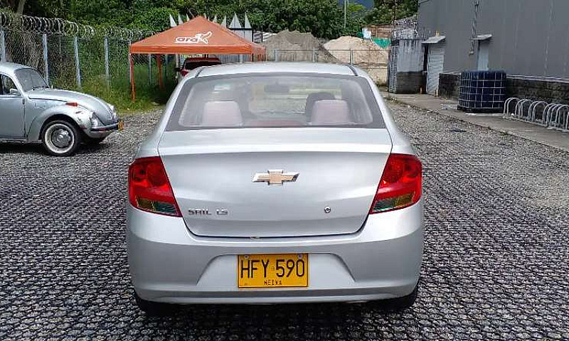 Vendo Chevrolet Sail...