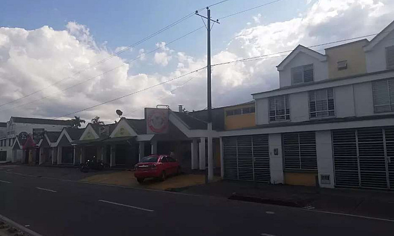 Casa En Conjunto Cer...