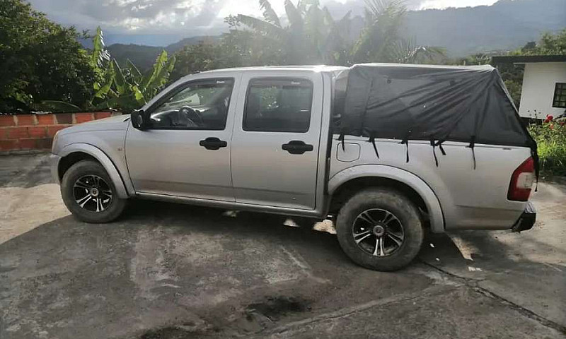 Venta De Luv D-Max 4...