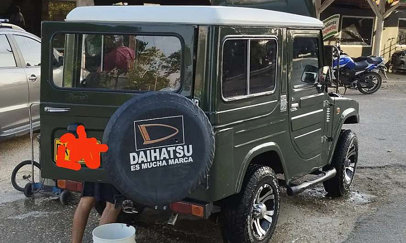 Vendo Hermoso Daihat...