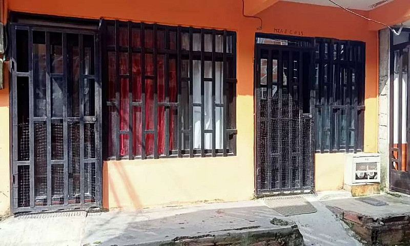 Se Vende Casa...