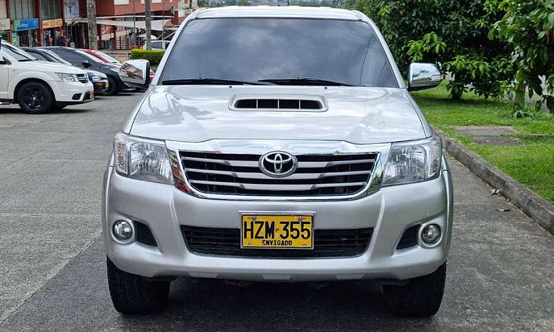 Toyota Hilux 2.014...
