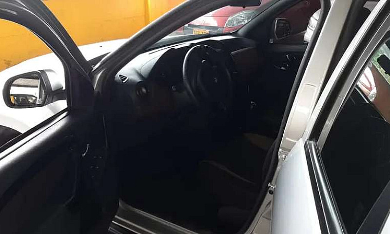 Renault Duster Dakar...