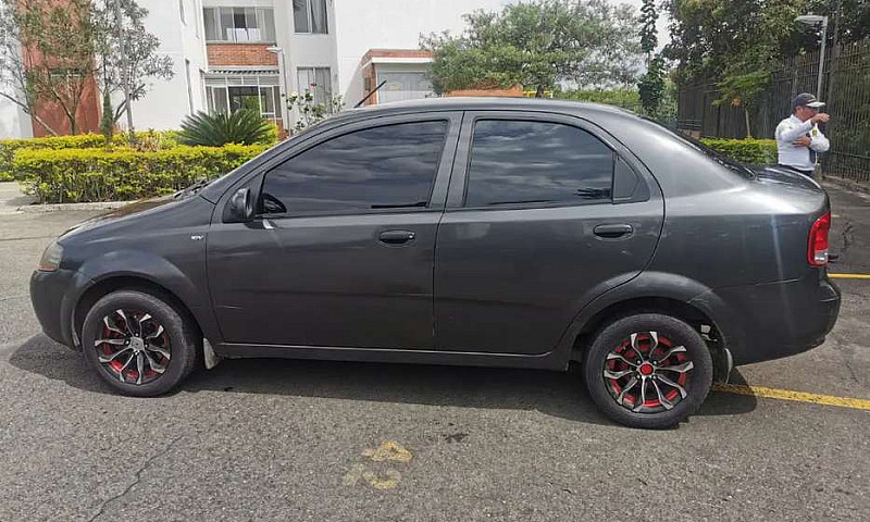 Vendo Aveo 1.6 En Pe...