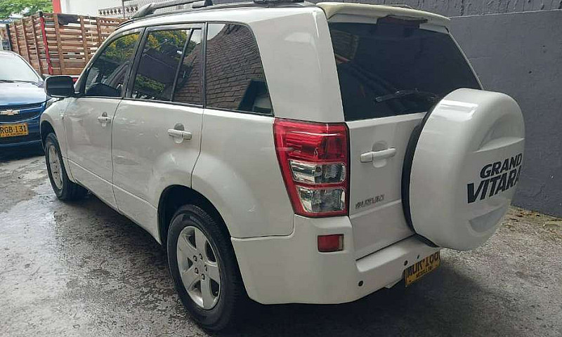 Susuki Grand Vitara ...