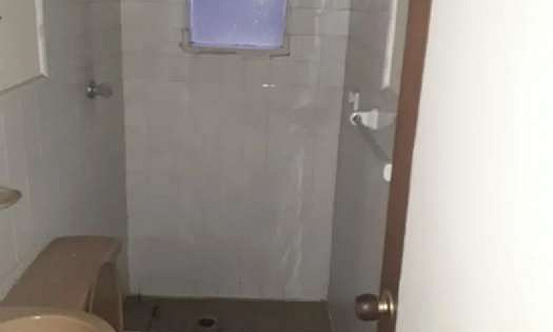 Vendo Casa Lote En E...