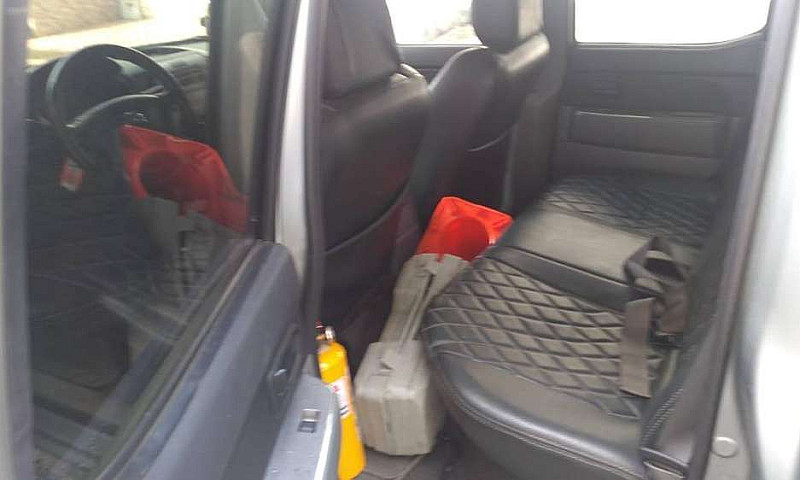 Camioneta Mazda Bt50...