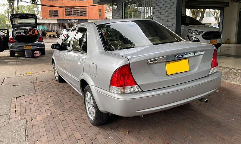 Ford Laser 2006 Mecá...