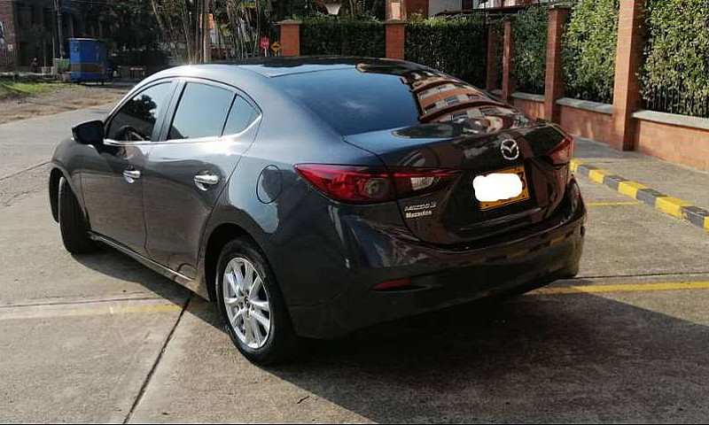 Excelente Mazda 3 Sk...