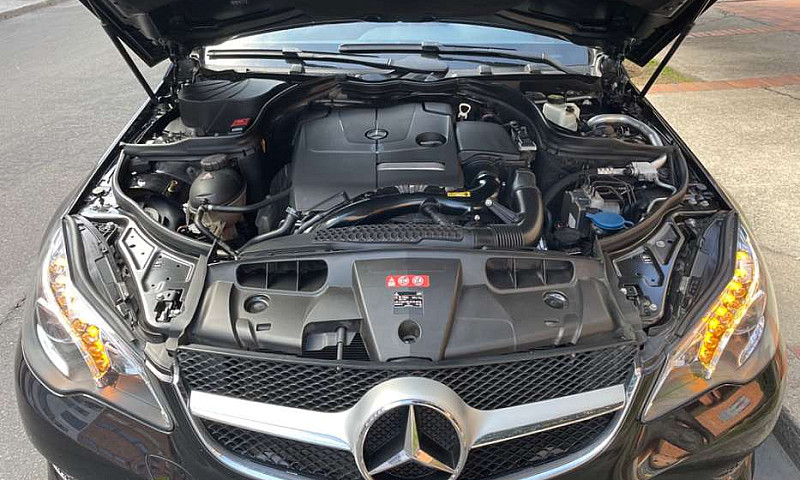 Mercedes Benz E250 C...