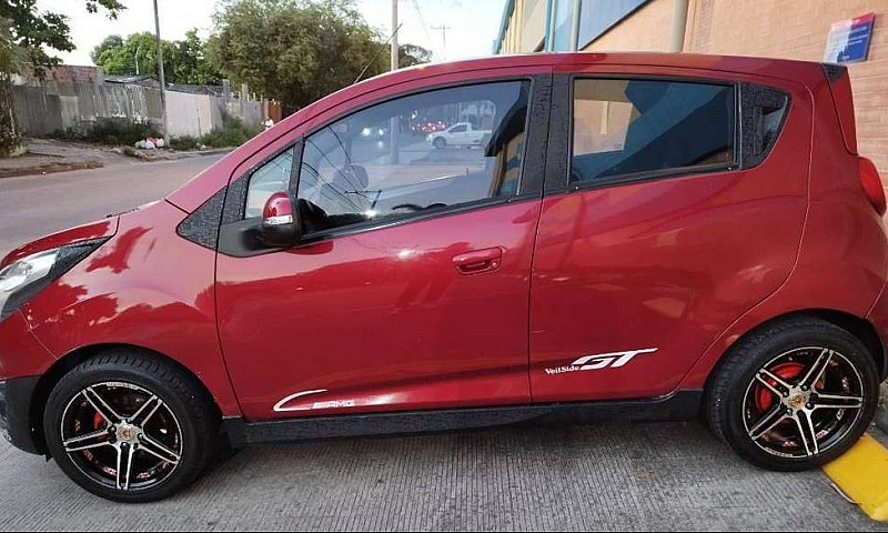 Vendo Spark Gt 1.2Lt...