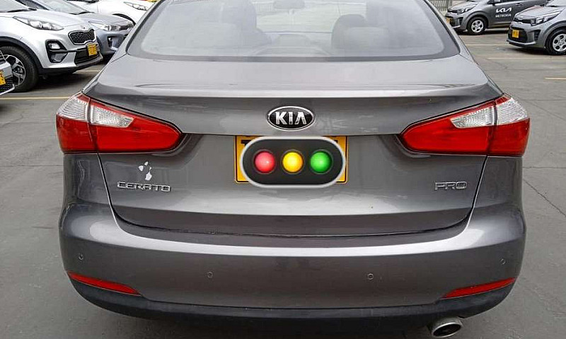 Hermoso Kia Cerato P...