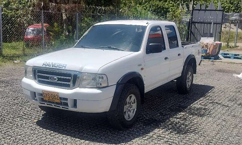 Vendo Camioneta Ford...