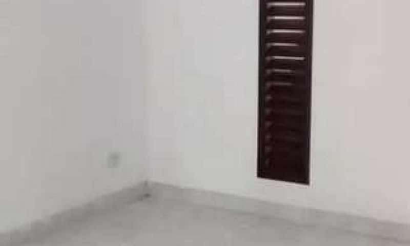 Arriendo Casa Bosque...