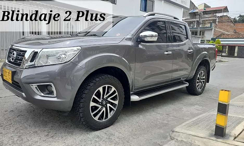 Nissan Frontier Le A...