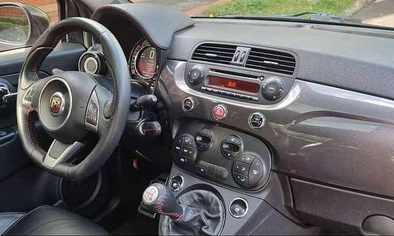 Fiat 500 Abarth...