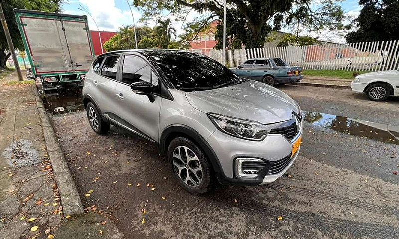 Renault Captur Excel...