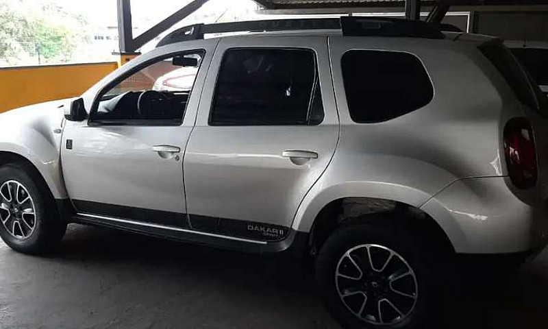 Renault Duster Dakar...