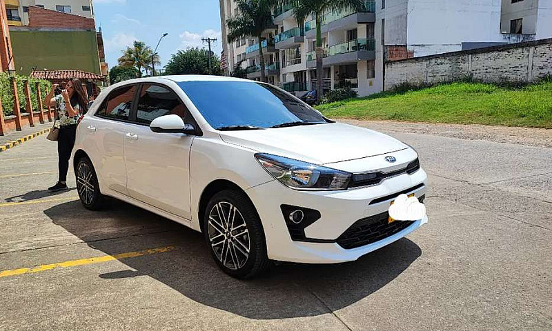 Kia Rio Vibrant 2022...