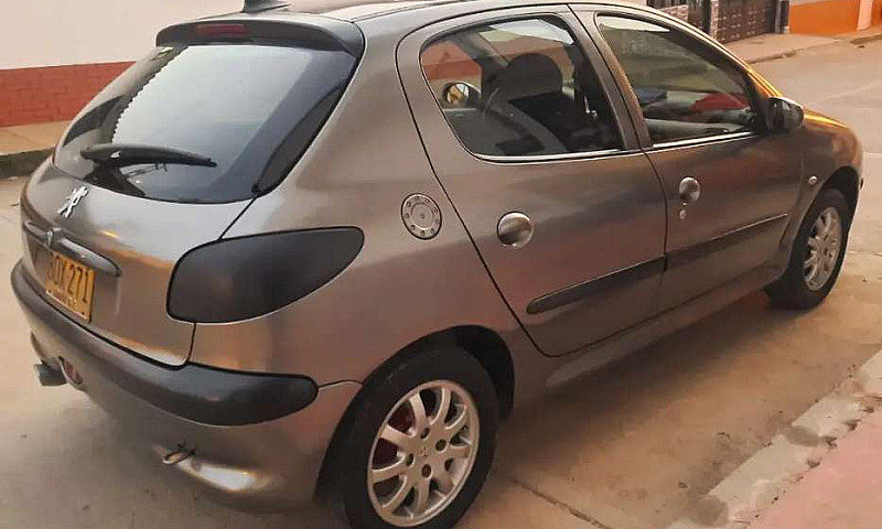 Vendo Peugeot 206 Aa...