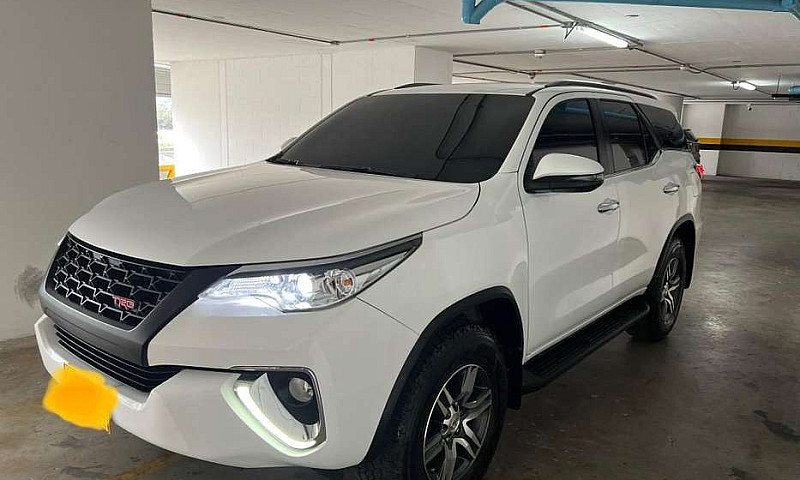 Toyota Fortuner...