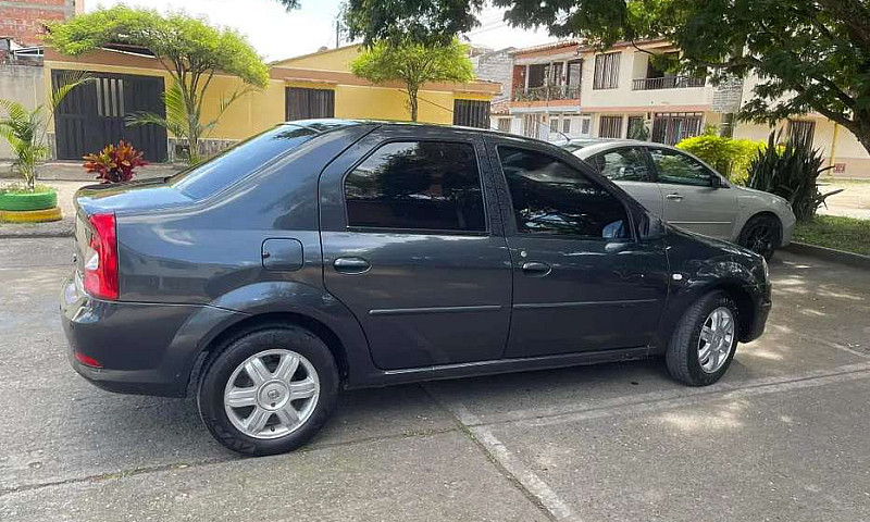 Renault Logan...