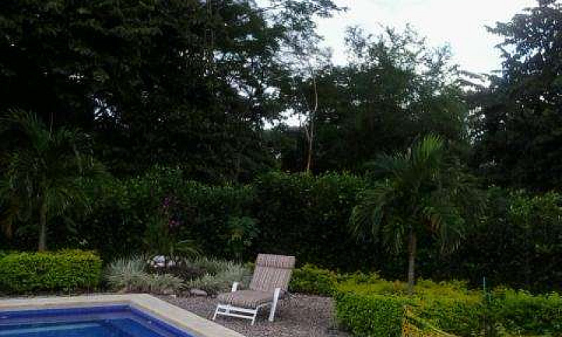 Casa Campestre, A Ci...